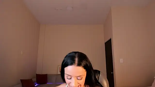 Kristen Garner online show from May 13, 8:16 pm