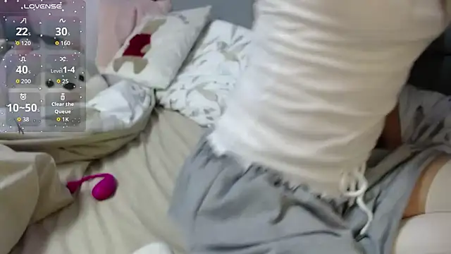 Snapshot of Viktoriiya_bald chatting on November 28, 2:58 am Viktoriiya bald online show from November 28, 2:58 am