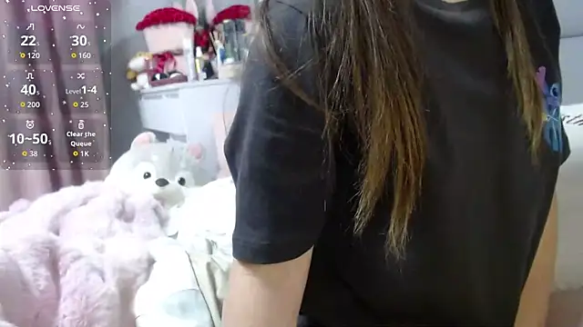 Snapshot of Viktoriiya_bald chatting on December 3, 11:14 pm Viktoriiya bald online show from December 3, 11:14 pm