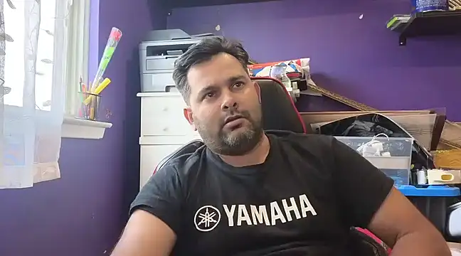 Sakhtlaundaz online show from March 12, 7:59 pm