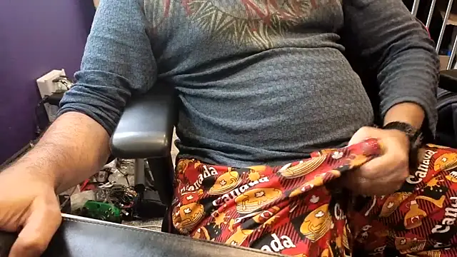 Sakhtlaundaz online show from March 18, 8:45 pm