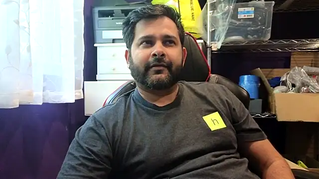 Sakhtlaundaz online show from June 10, 9:35 pm