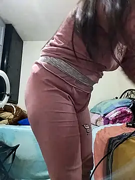 lolo890 online show from February 12, 2:45 pm