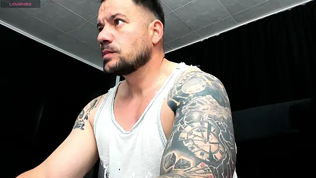 musclemonster31 online show from October 21, 11:55 am