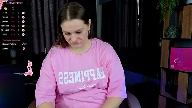 Snapshot of EndlessLustX chatting on February 19, 4:41 am EndlessLustX online show from February 19, 4:41 am