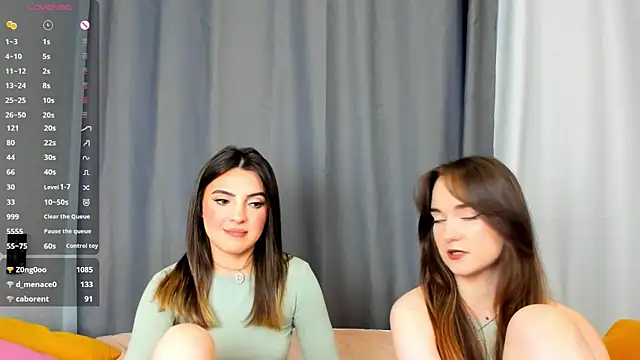 Snapshot of AnnaTeona chatting on January 15, 9:35 am AnnaTeona online show from January 15, 9:35 am