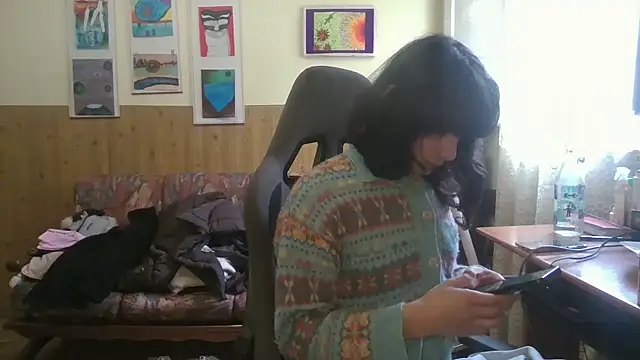 Snapshot of calliemaggotbone chatting on November 23, 11:43 am calliemaggotbone online show from November 23, 11:43 am