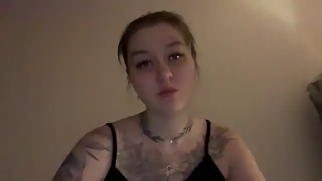 Snapshot of Isabel-Bailey chatting on December 19, 10:00 pm Isabel-Bailey online show from December 19, 10:00 pm