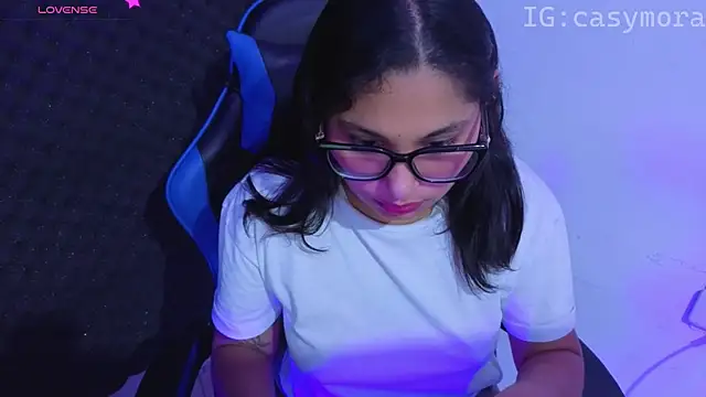 Cuteprincess21 online show from April 8, 1:22 pm