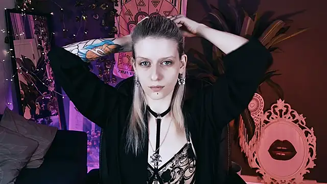 Noah ElmerX online show from March 31, 1:22 pm