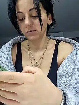 Snapshot of bruneta_sexy23 chatting on January 19, 6:09 am bruneta sexy23 online show from January 19, 6:09 am