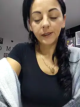 Snapshot of bruneta_sexy23 chatting on February 3, 4:25 am bruneta sexy23 online show from February 3, 4:25 am