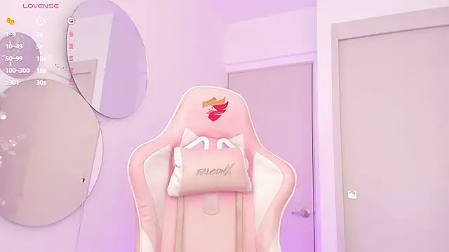 Snapshot of mia_yourmommy chatting on February 26, 3:41 pm mia yourmommy online show from February 26, 3:41 pm