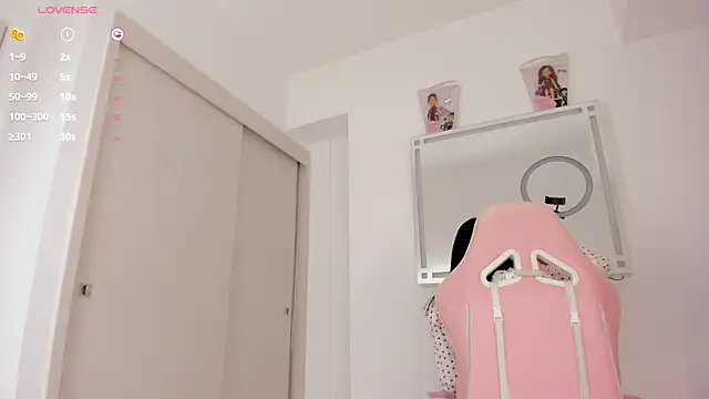 Snapshot of mia_yourmommy chatting on September 10, 3:17 am mia yourmommy online show from September 10, 3:17 am