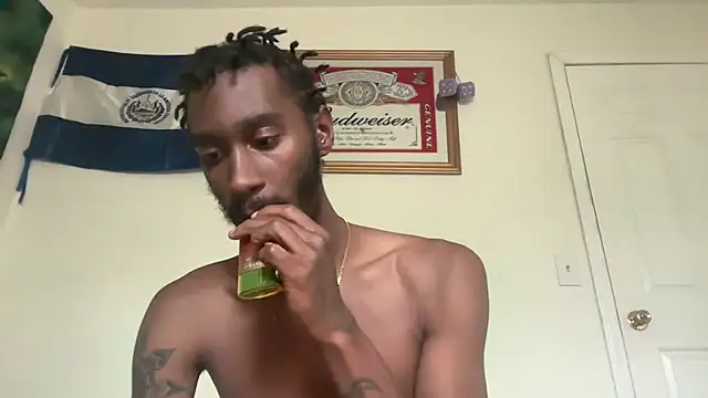 ITSONLYKENNY online show from September 25, 7:50 pm