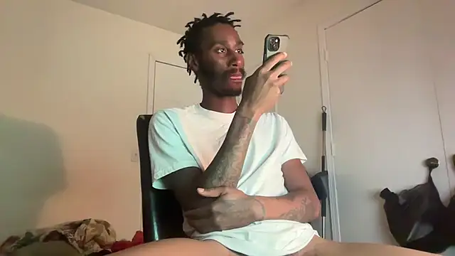 ITSONLYKENNY online show from October 7, 5:48 am