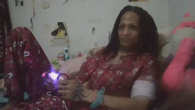 paradisejas online show from May 23, 6:01 pm