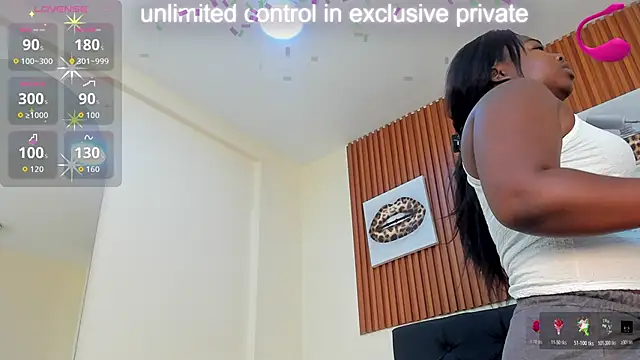 Snapshot of Cristale69 chatting on February 16, 6:59 pm Cristale69 online show from February 16, 6:59 pm