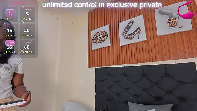 Snapshot of Cristale69 chatting on February 23, 6:38 pm Cristale69 online show from February 23, 6:38 pm