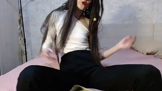 Snapshot of Terpsichore_Muse chatting on February 27, 4:32 pm Terpsichore Muse online show from February 27, 4:32 pm