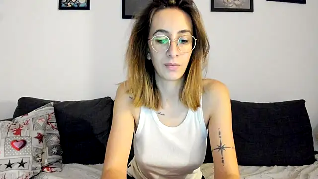 DesireMore90 online show from January 10, 11:18 pm