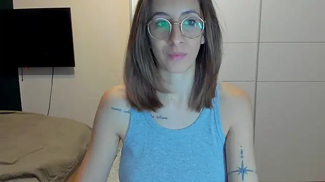 DesireMore90 online show from March 7, 8:17 pm