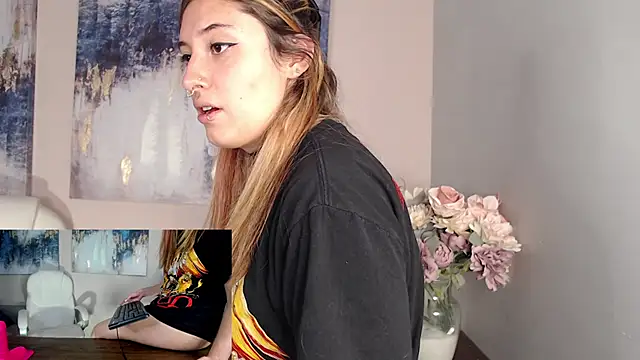 chubby vanniie  online show from February 5, 8:04 pm