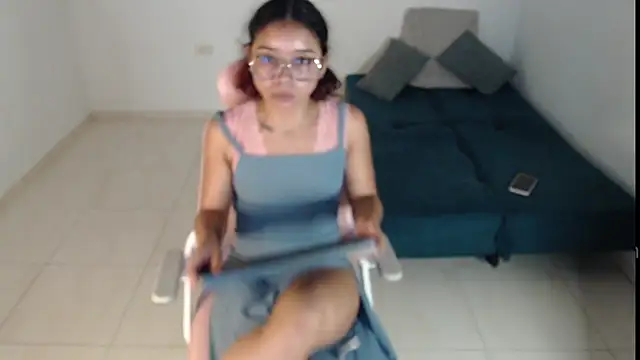 Putaku San online show from December 19, 3:18 am