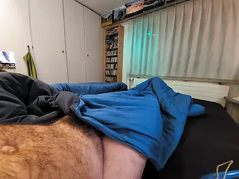 Snapshot of Ettarak chatting on December 21, 10:19 pm Ettarak online show from December 21, 10:19 pm