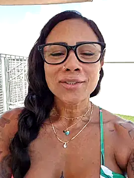 Snapshot of Allana_Squirt chatting on July 1, 8:49 am Allana Squirt online show from July 1, 8:49 am