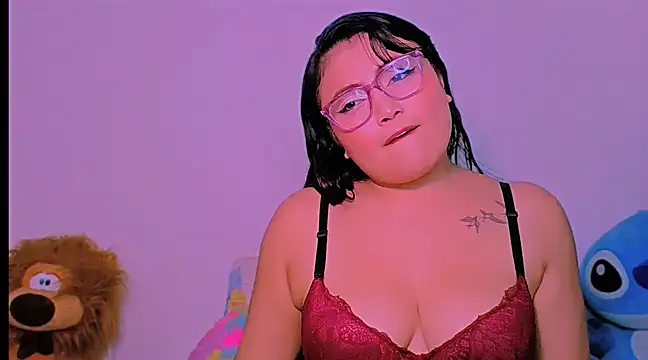 Snapshot of KathieBurning chatting on December 7, 12:41 am KathieBurning online show from December 7, 12:41 am