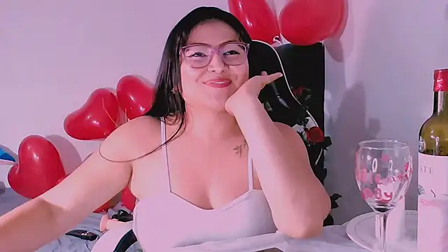 Snapshot of KathieBurning chatting on February 15, 12:26 am KathieBurning online show from February 15, 12:26 am