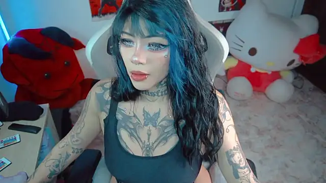 Deadly Doll online show from June 17, 10:10 pm