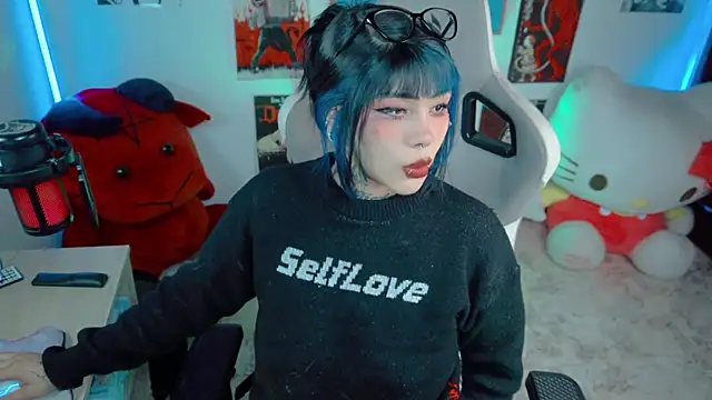 Deadly Doll online show from July 1, 12:01 am