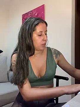 marthina thompsson online show from March 3, 5:53 am