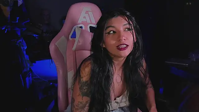 Snapshot of annie_walker6 chatting on October 15, 1:28 am annie walker6 online show from October 15, 1:28 am