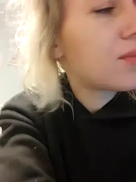 Linda Gregory online show from December 12, 2:04 am