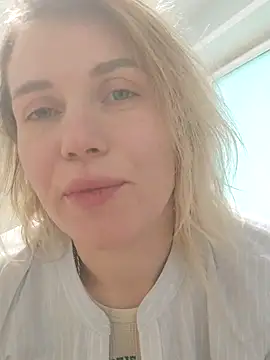 Linda Gregory online show from February 25, 11:11 pm