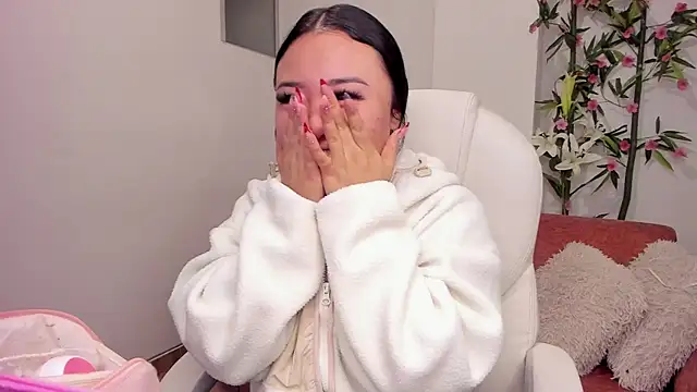 Snapshot of Lulu_Sakura_ chatting on March 15, 3:18 am Lulu Sakura online show from March 15, 3:18 am