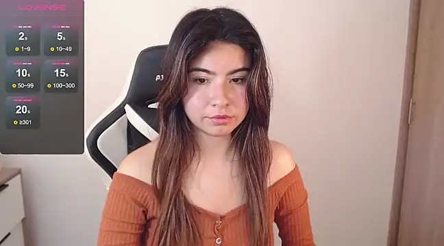 Snapshot of alice_middlee chatting on February 25, 4:10 pm alice middlee online show from February 25, 4:10 pm