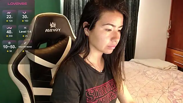 alice middlee online show from December 22, 6:05 pm