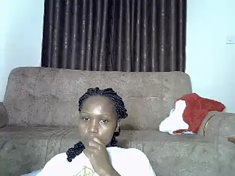 Snapshot of AurelAda chatting on November 7, 10:43 pm AurelAda online show from November 7, 10:43 pm