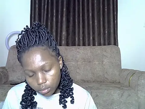 Snapshot of AurelAda chatting on November 28, 1:30 am AurelAda online show from November 28, 1:30 am