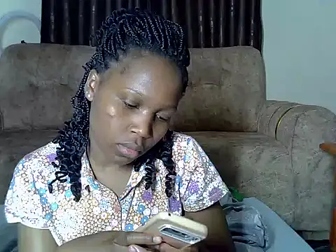 Snapshot of AurelAda chatting on November 28, 11:51 pm AurelAda online show from November 28, 11:51 pm