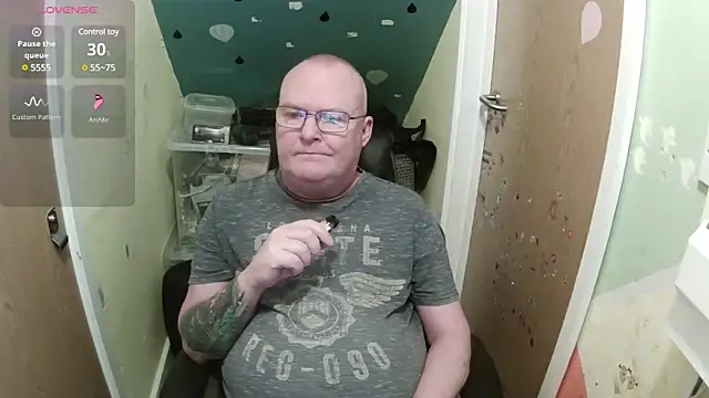 FriendlyDave online show from February 18, 8:16 am