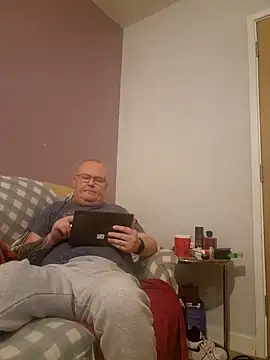 FriendlyDave online show from February 18, 9:53 pm