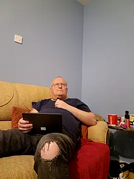 FriendlyDave online show from March 17, 9:23 pm