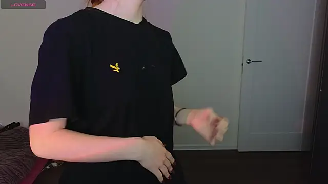 MiaKeler online show from February 8, 4:14 pm