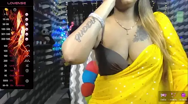 Hotty Navyaa online show from January 20, 3:26 am