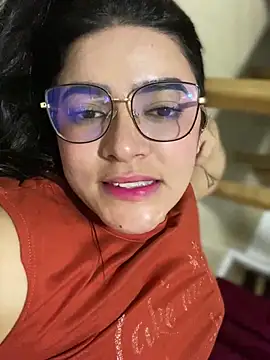 Snapshot of Lia_flowers chatting on January 13, 1:56 am Lia flowers online show from January 13, 1:56 am